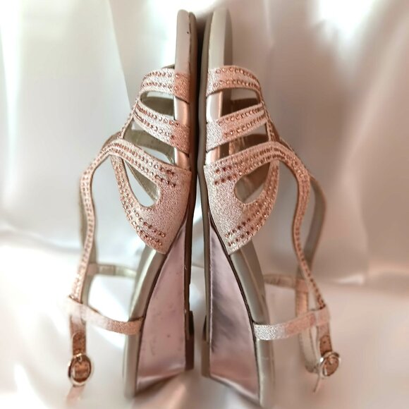 EUC 💥 BANDOLINO GYALA 2 WEDGE LEATHER SLING BACK SANDALS ~ SIZE 7 ~ GORGEOUS! - Picture 5 of 8